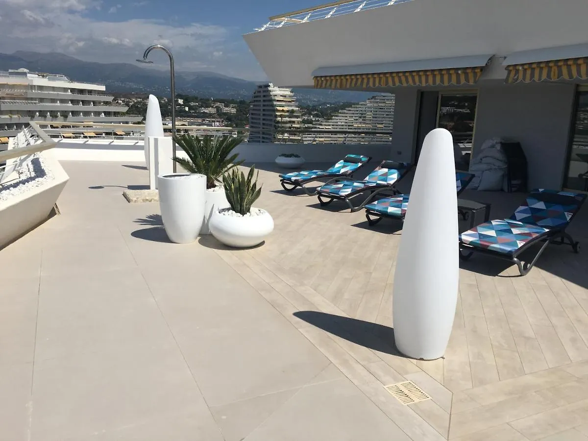 Port Marina Baie Des Anges location